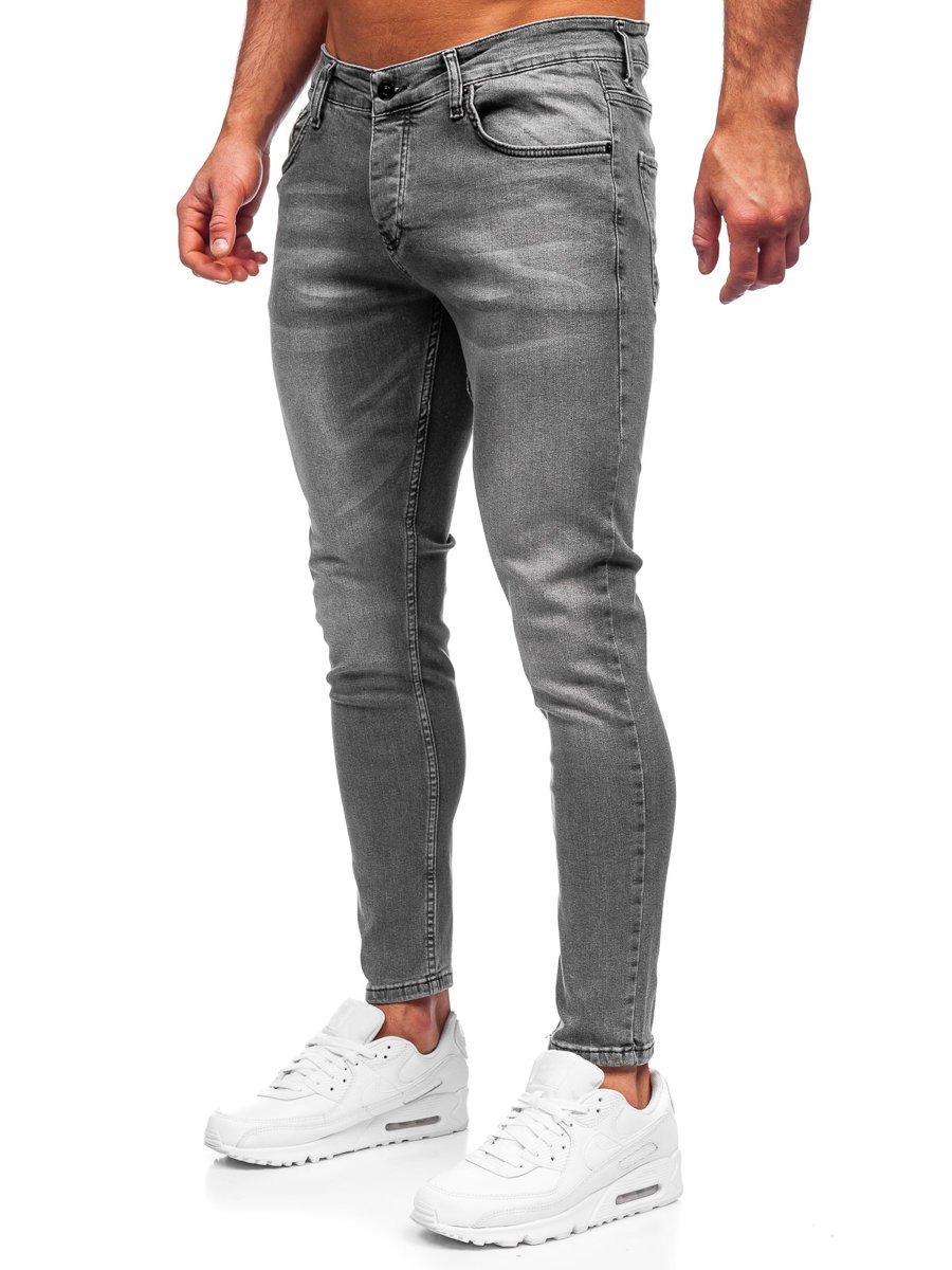 Jeans grigi deals uomo abbinamenti